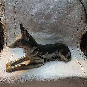Beautiful Vintage Porcelain German Shepherd Figure